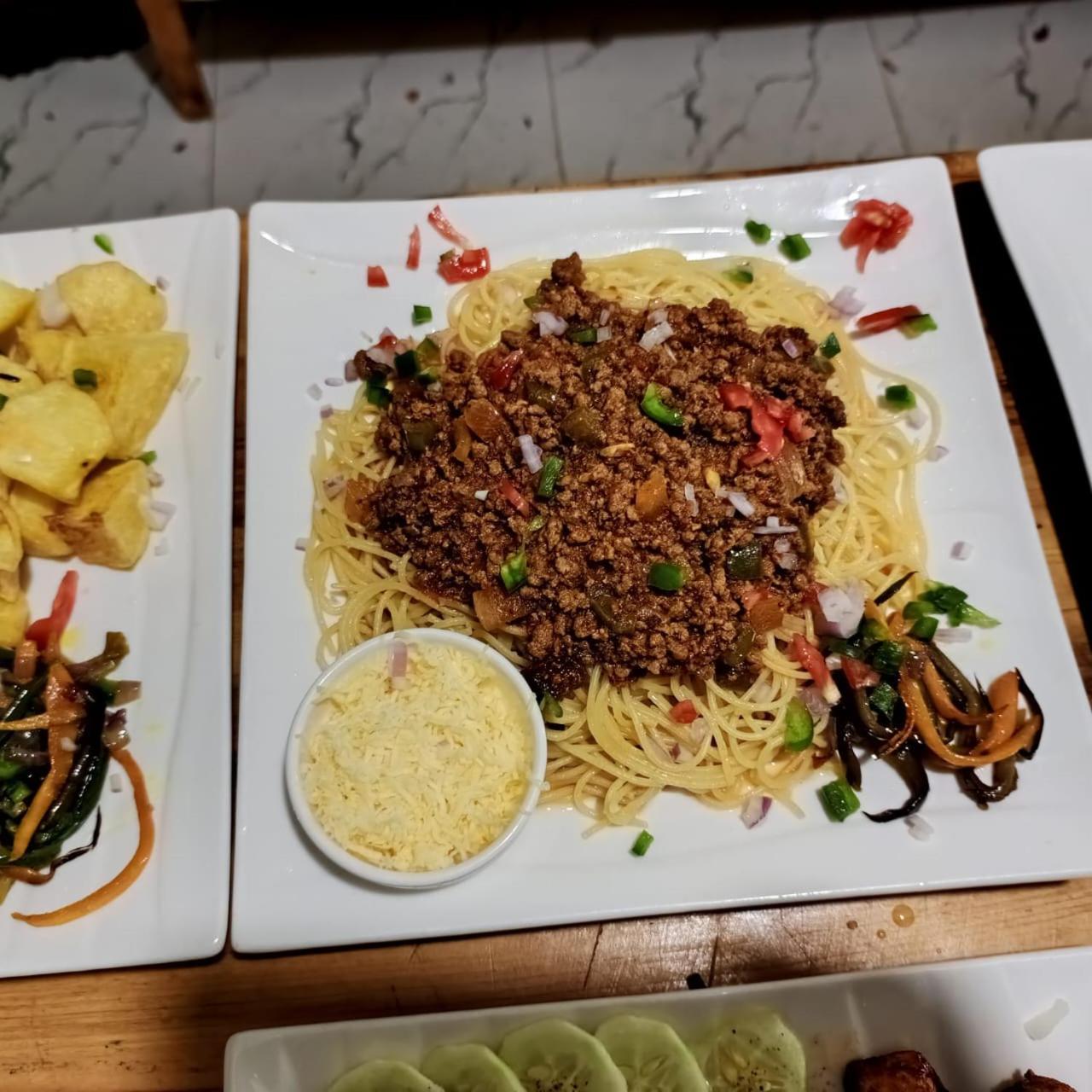 Colibri Taverne & Guest House Gisenyi Esterno foto
